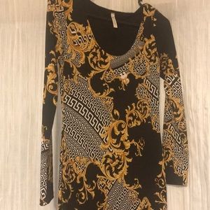 Fashion nova kneelength long sleeve dress